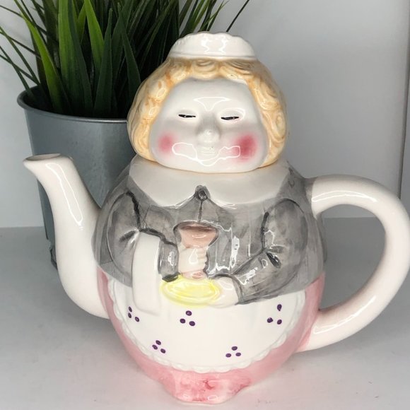 OCI Omnibus Other - OCI Omnibus Vintage Maid Teapot